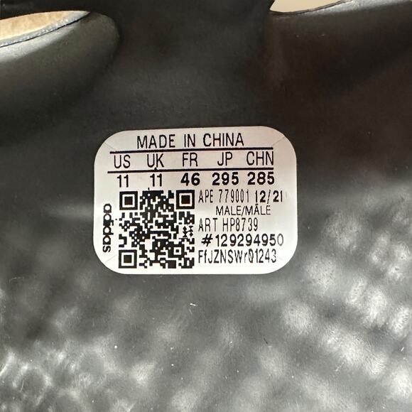 Vintage Y2K Adidas Yeezy Foam RNR Runners Mens 11 Onyx Black Shoes HP8730 - Picture 12 of 12